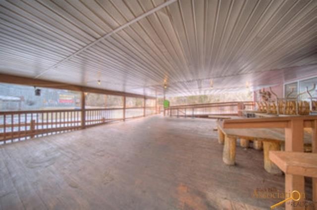 Barlee's Food & Drink: 253 Swanzey St, Keystone, SD 57751